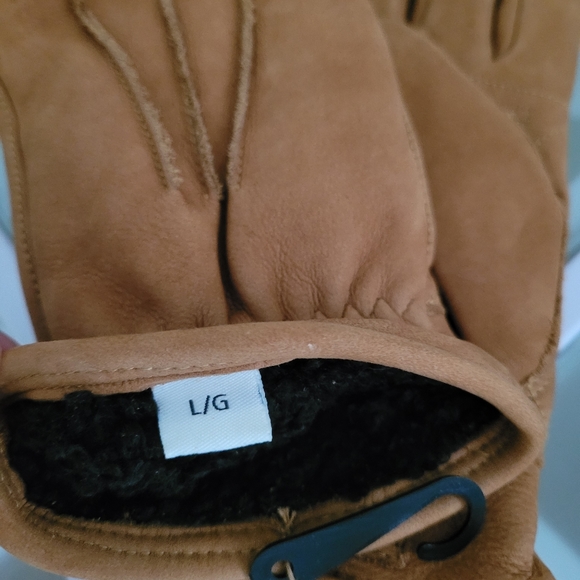 UGG MEN 3 POINT LEATHER TECH GLOVES SIZE L WITH TOUCH SCREEN - Picture 6 of 7